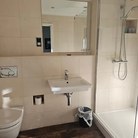 Moxhull Hall Hotel 4*