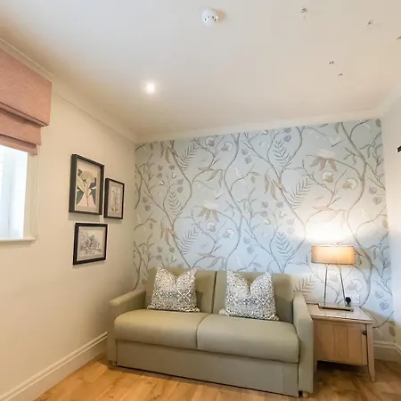 Hotel Moxhull Hall 4*